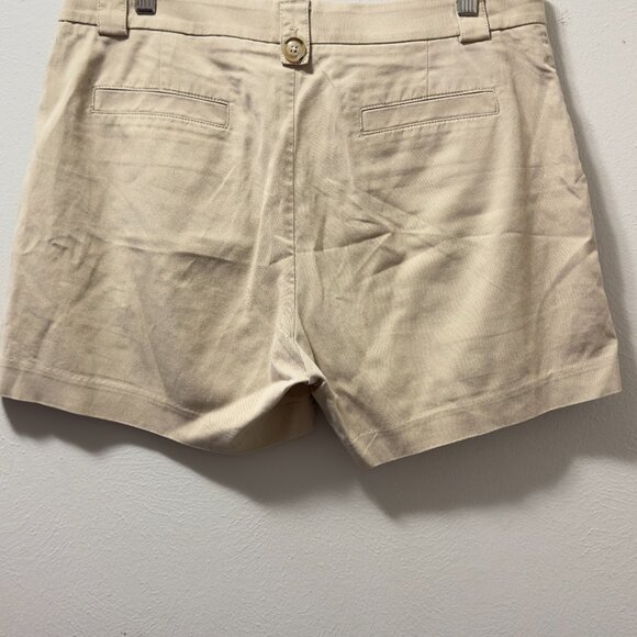 Banana Republic khaki shorts w/ buttons & pockets - Picture 2 of 5